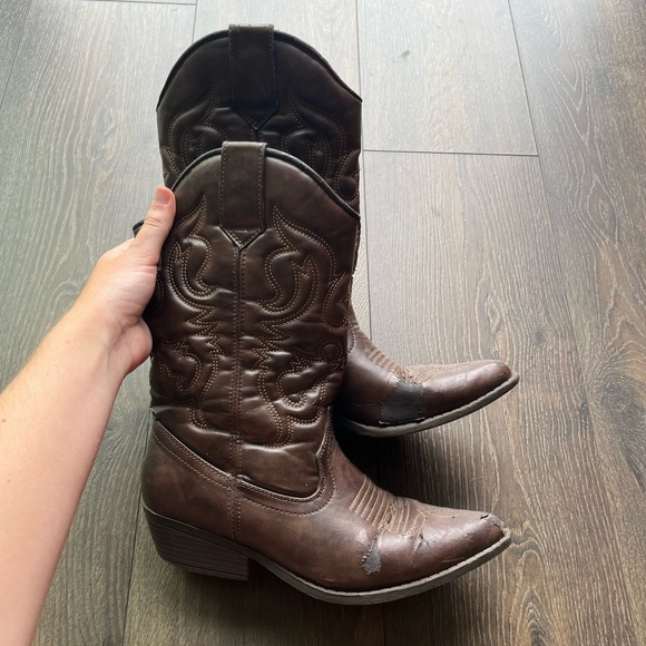 Shoes - Brown Cowboy Boots